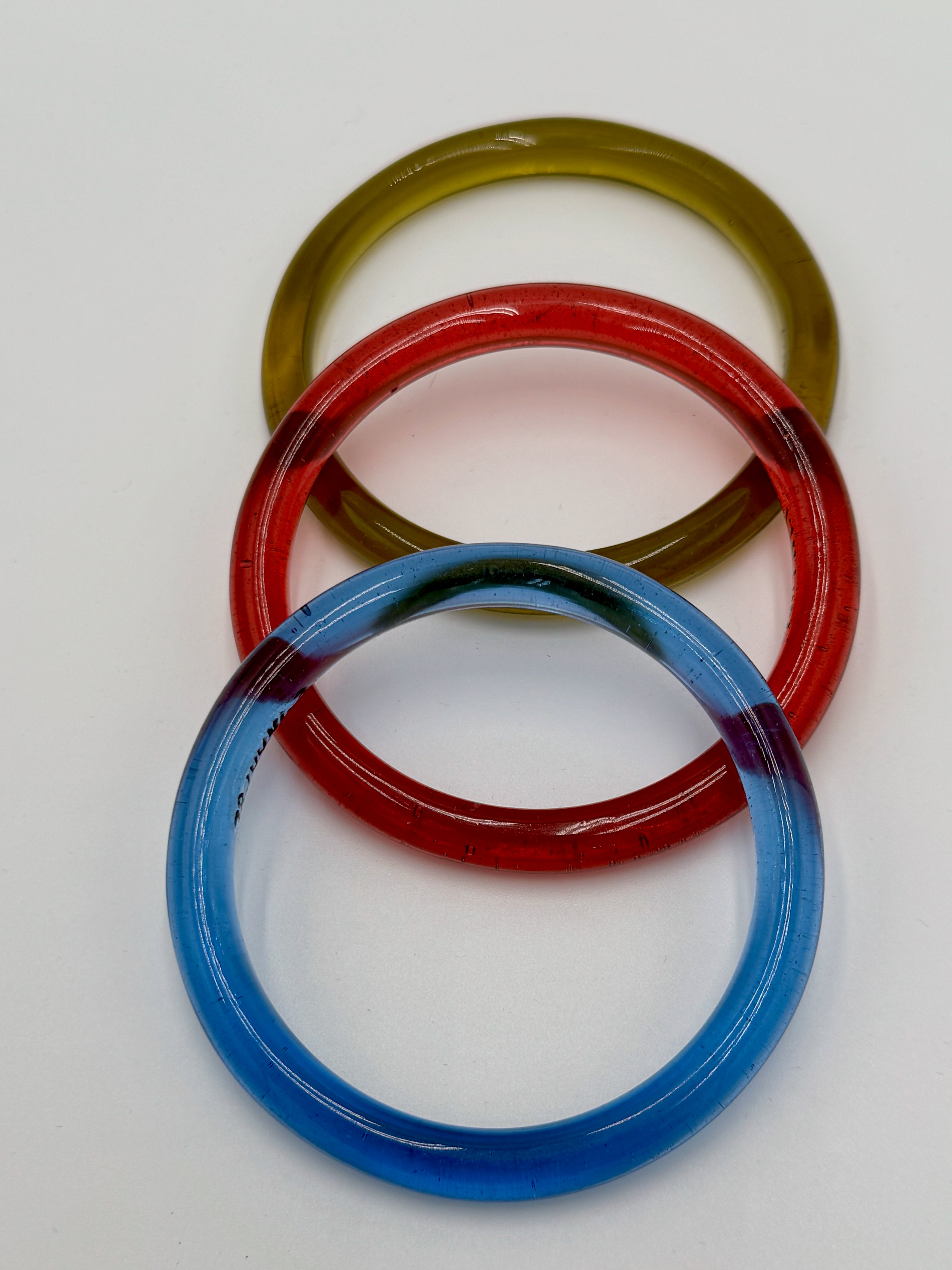 Set of 3 Vintage Glass Bangles Blue Red Amber – Strong Museum Provenance