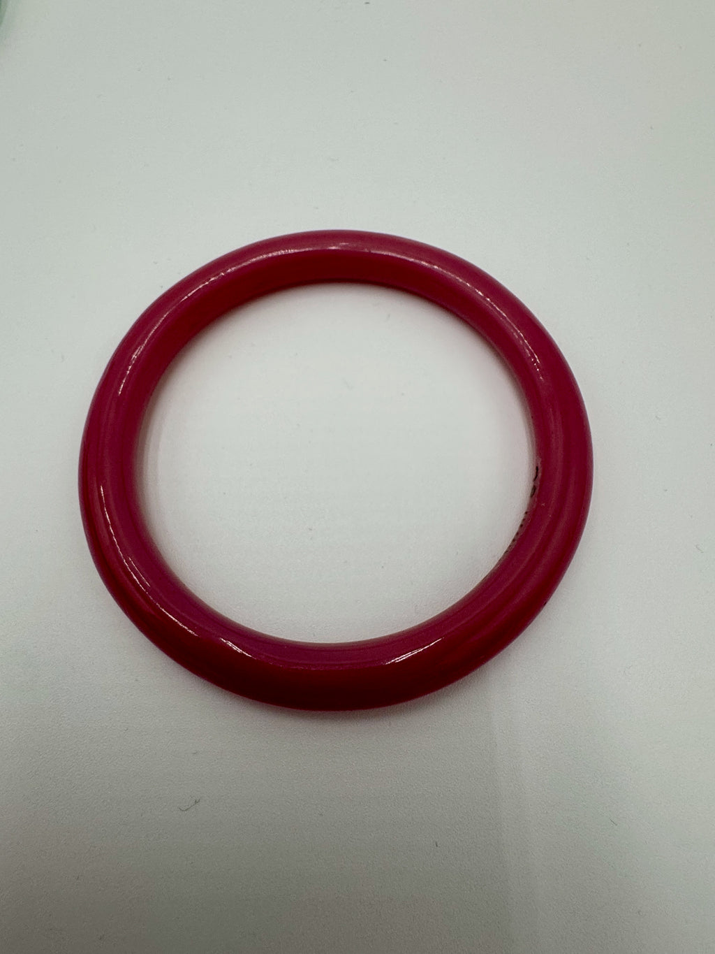 Vintage Hardstone Bangle Set (3) Green White Red – Strong Museum Provenance