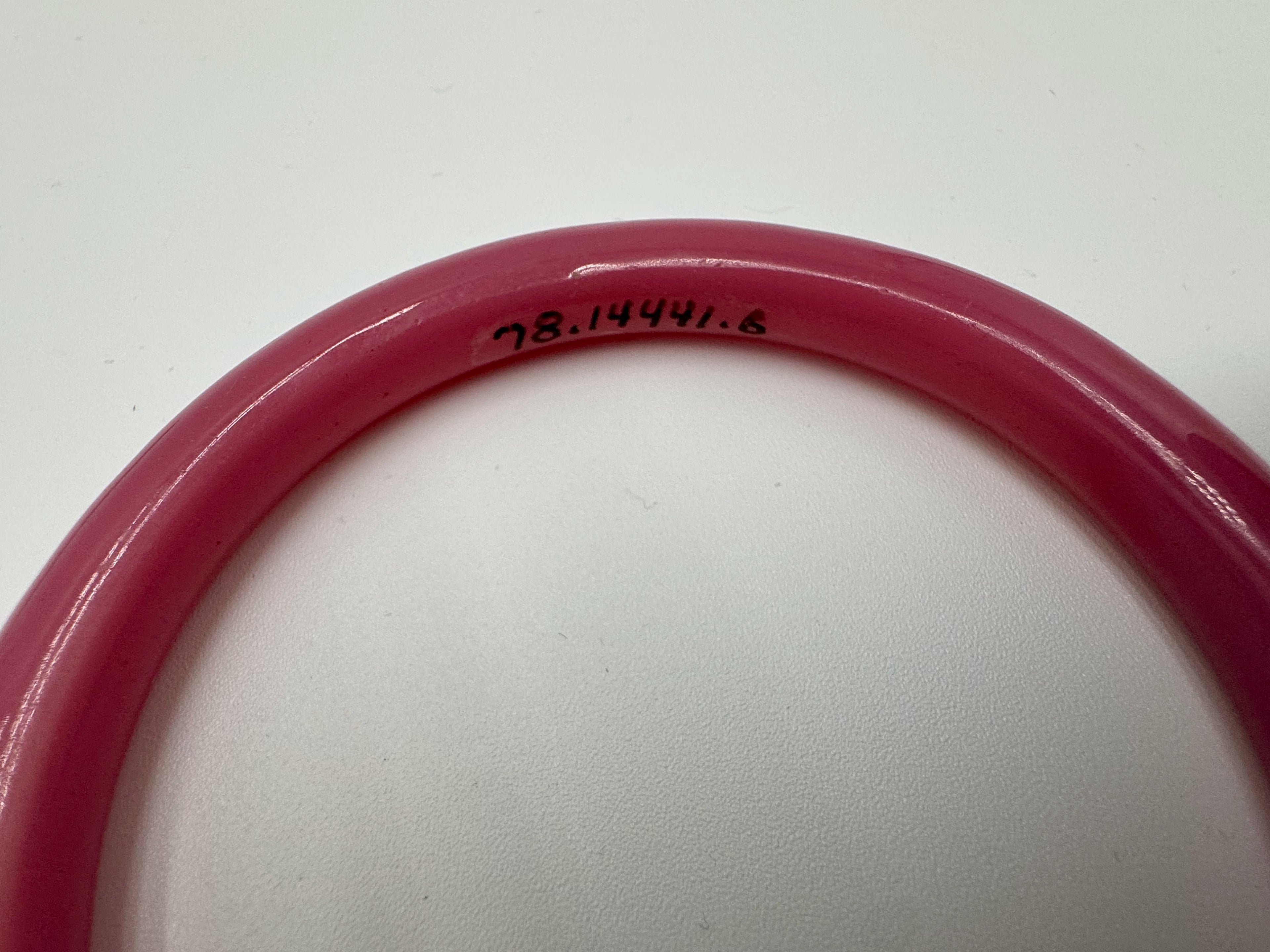 Vintage Hardstone Bangle Set (3) Green White Red – Strong Museum Provenance
