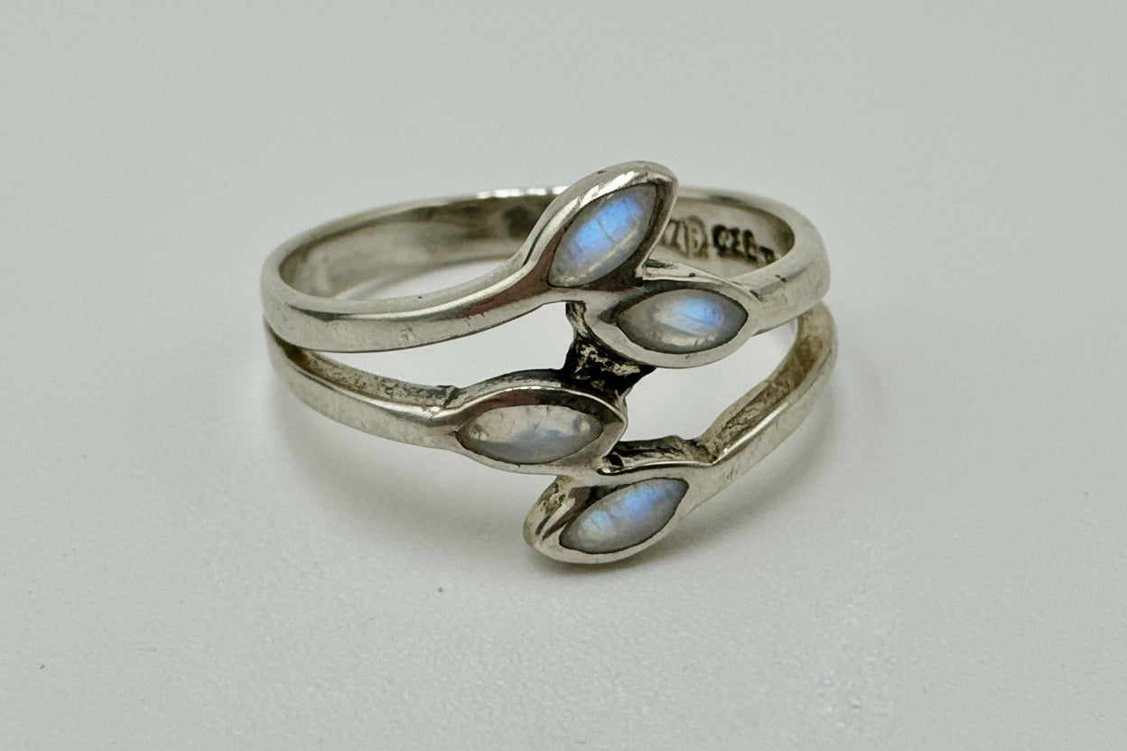 Vintage Sterling Silver Moonstone Ring – Organic Multi-Stone Design, Size 5