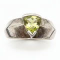 Vintage Sterling Silver Peridot Ring – Trillion Cut Green Stone Size 7