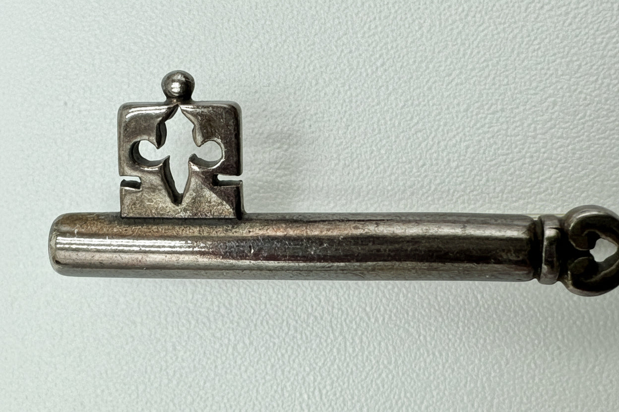 James Avery Sterling Silver Ornate Key Brooch Pin Vintage Scroll Heart Design