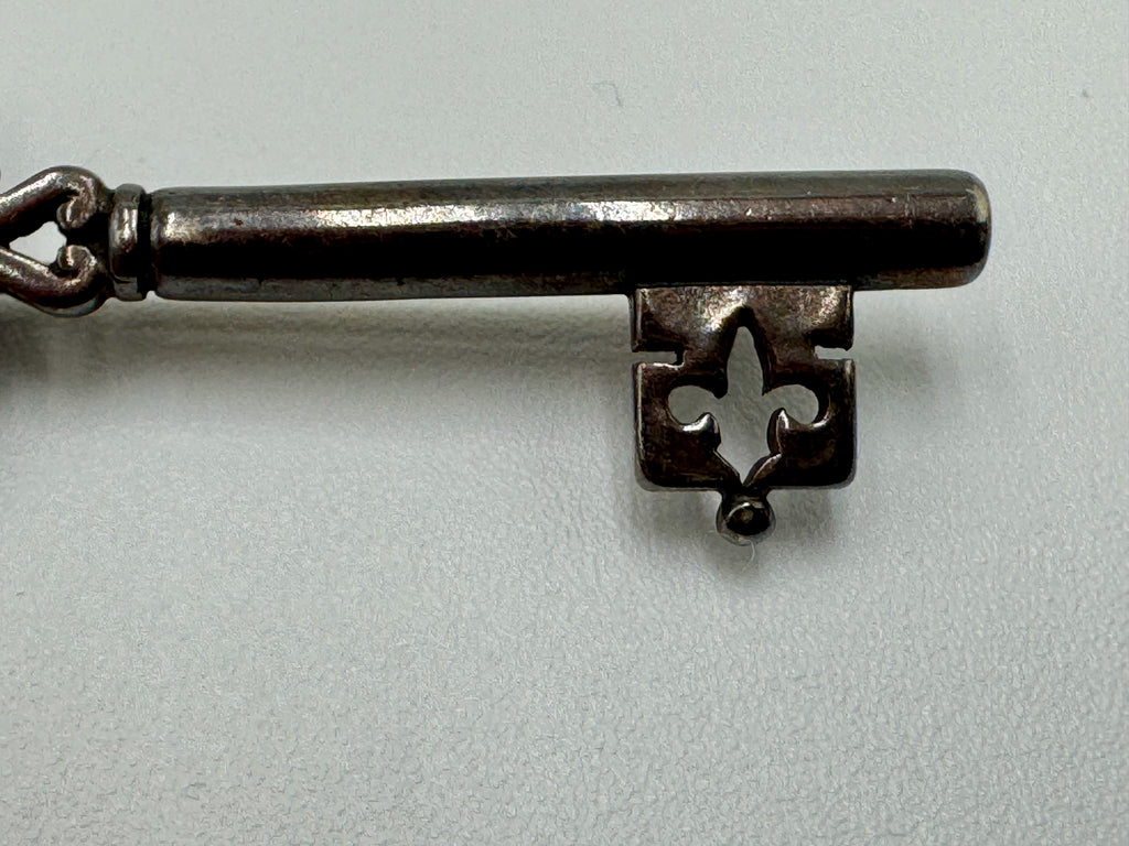 James Avery Sterling Silver Ornate Key Brooch Pin Vintage Scroll Heart Design