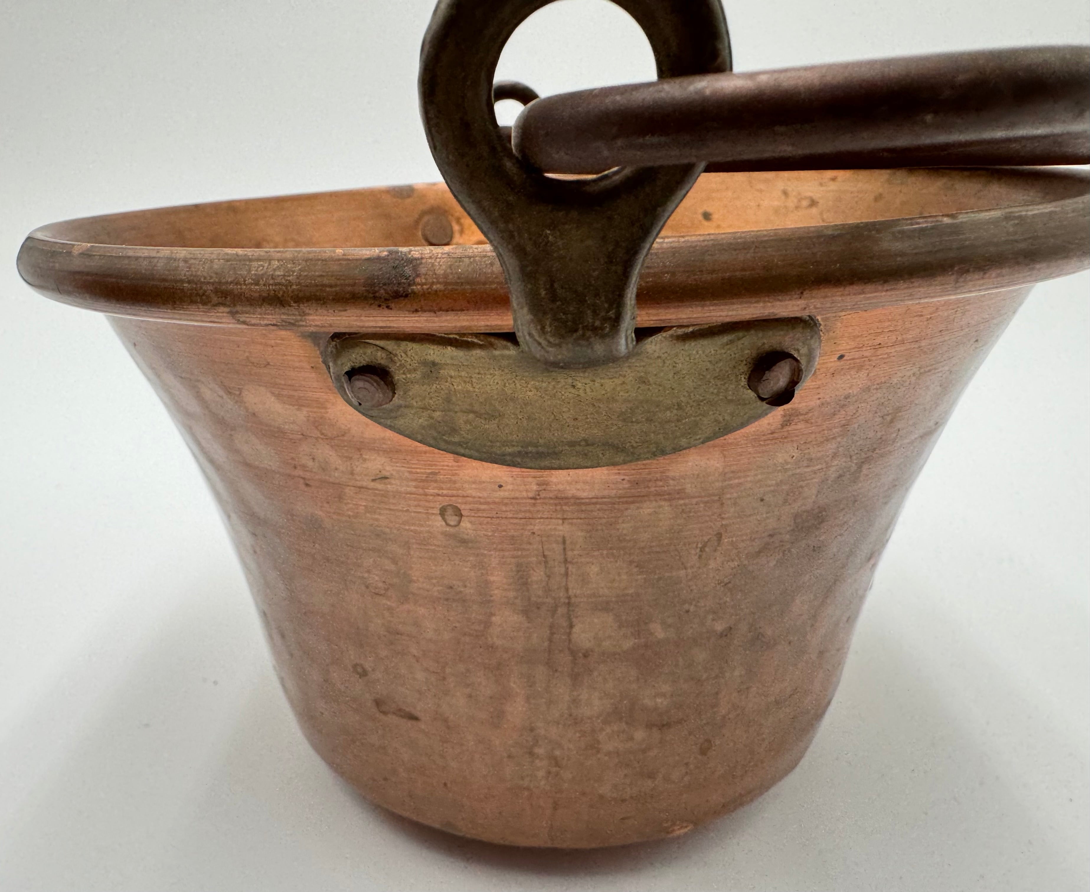 Vintage Hammered Copper Pot with Handles – Rustic Kitchen Charm