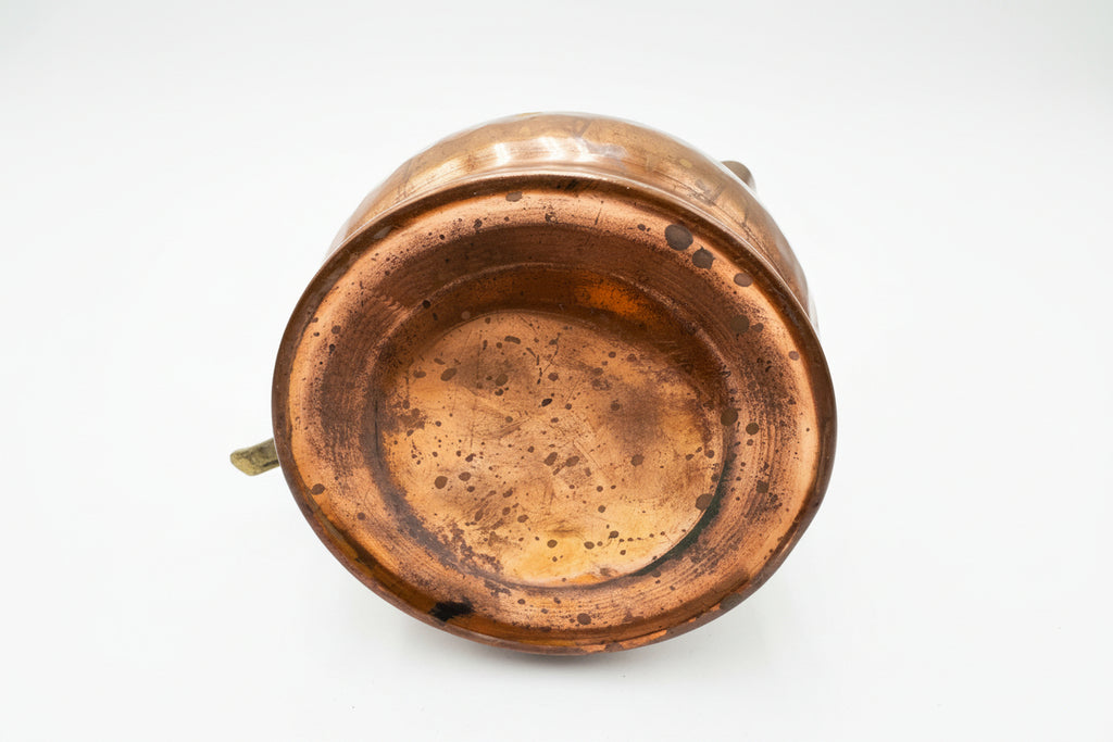 Vintage Hammered Copper Lidded Pot with Spout – Rustic Kitchen Statement Piece