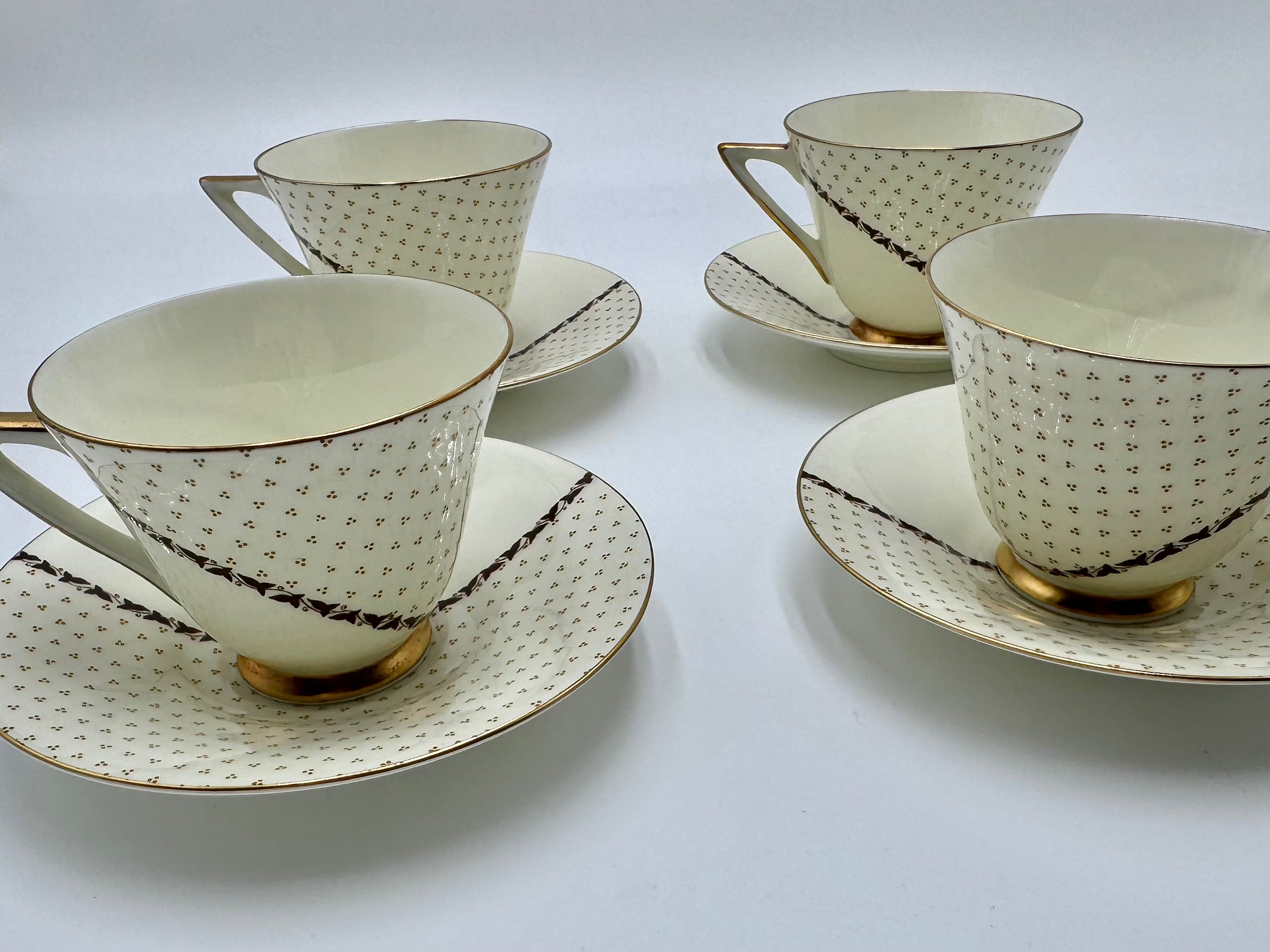 Vintage Royal Doulton Teacups & Saucers Set of 4 | Gold Trim Bone China Tea Set