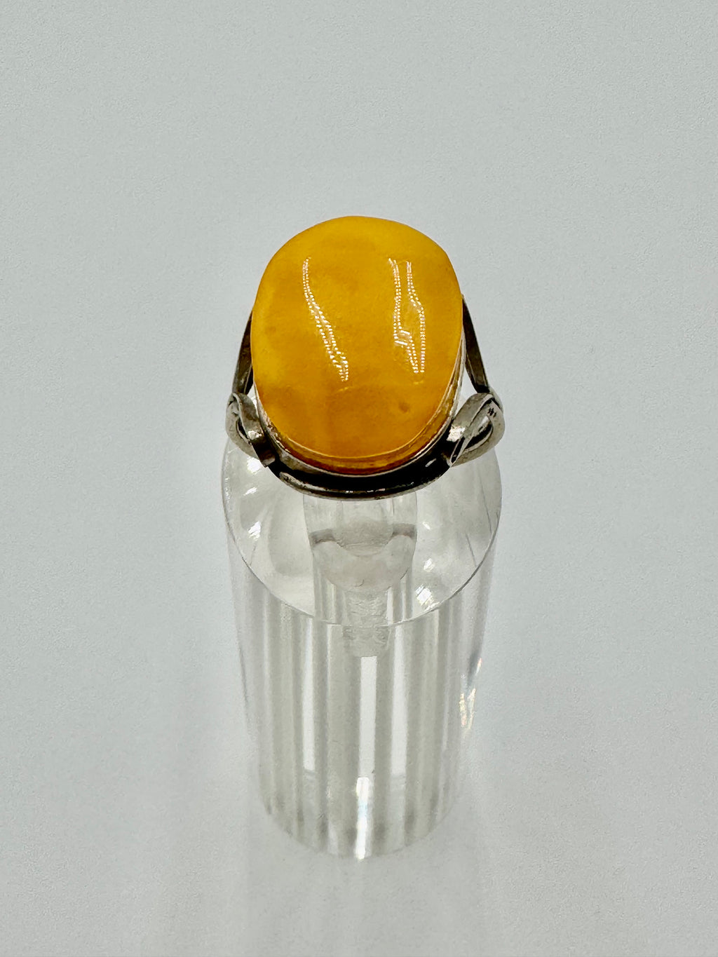 Vintage Silver Tone Ring with Butterscotch Amber Cabochon – Size 7