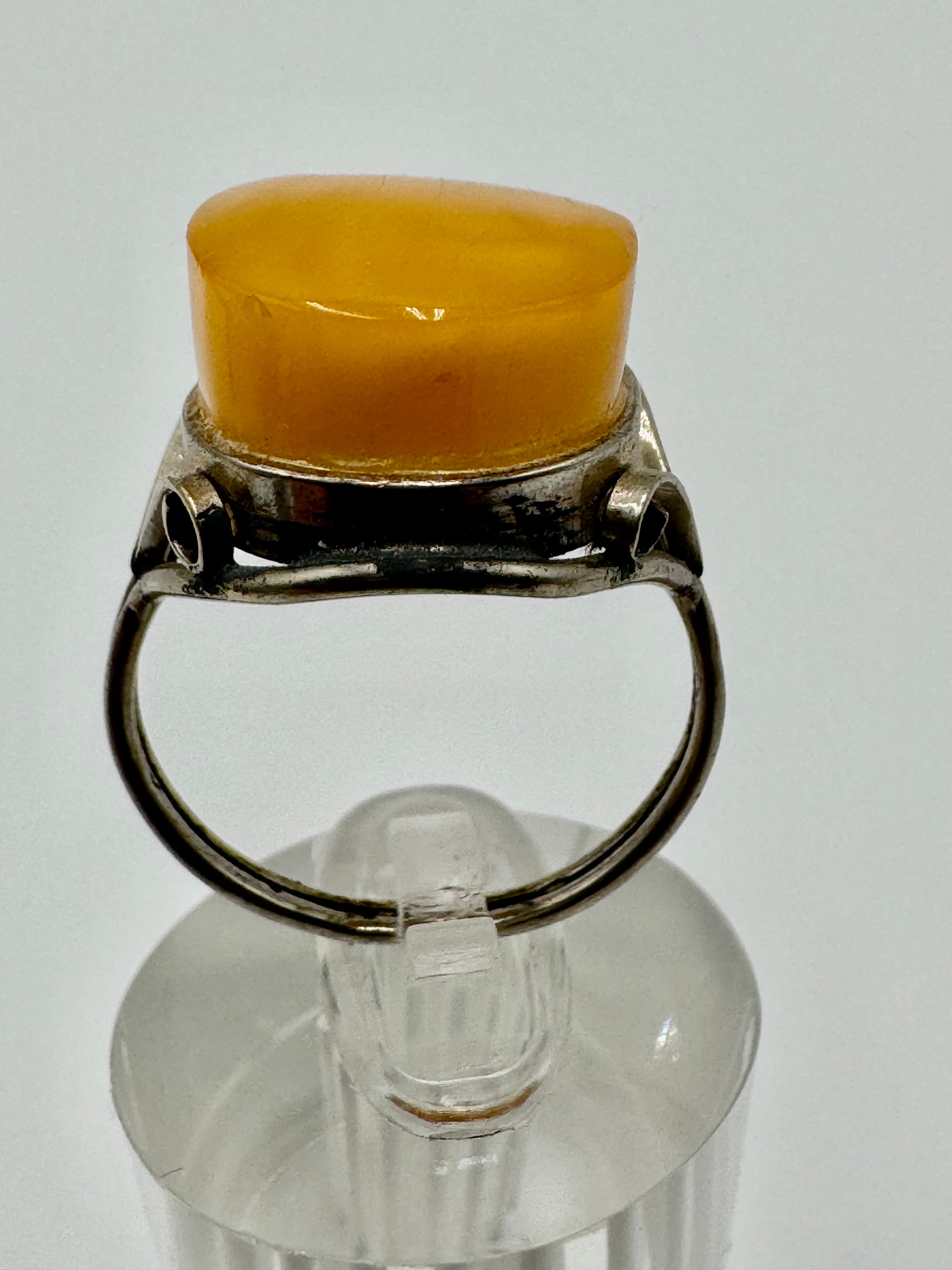 Vintage Silver Tone Ring with Butterscotch Amber Cabochon – Size 7
