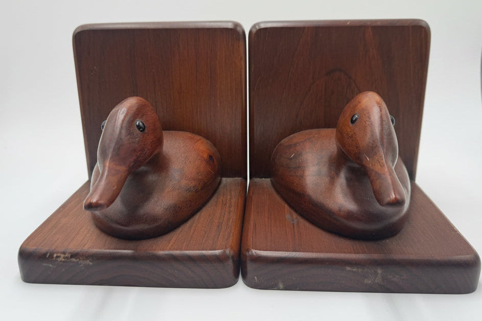Vintage Hand-Carved Wooden Duck Bookends – Mid Century Style Pair