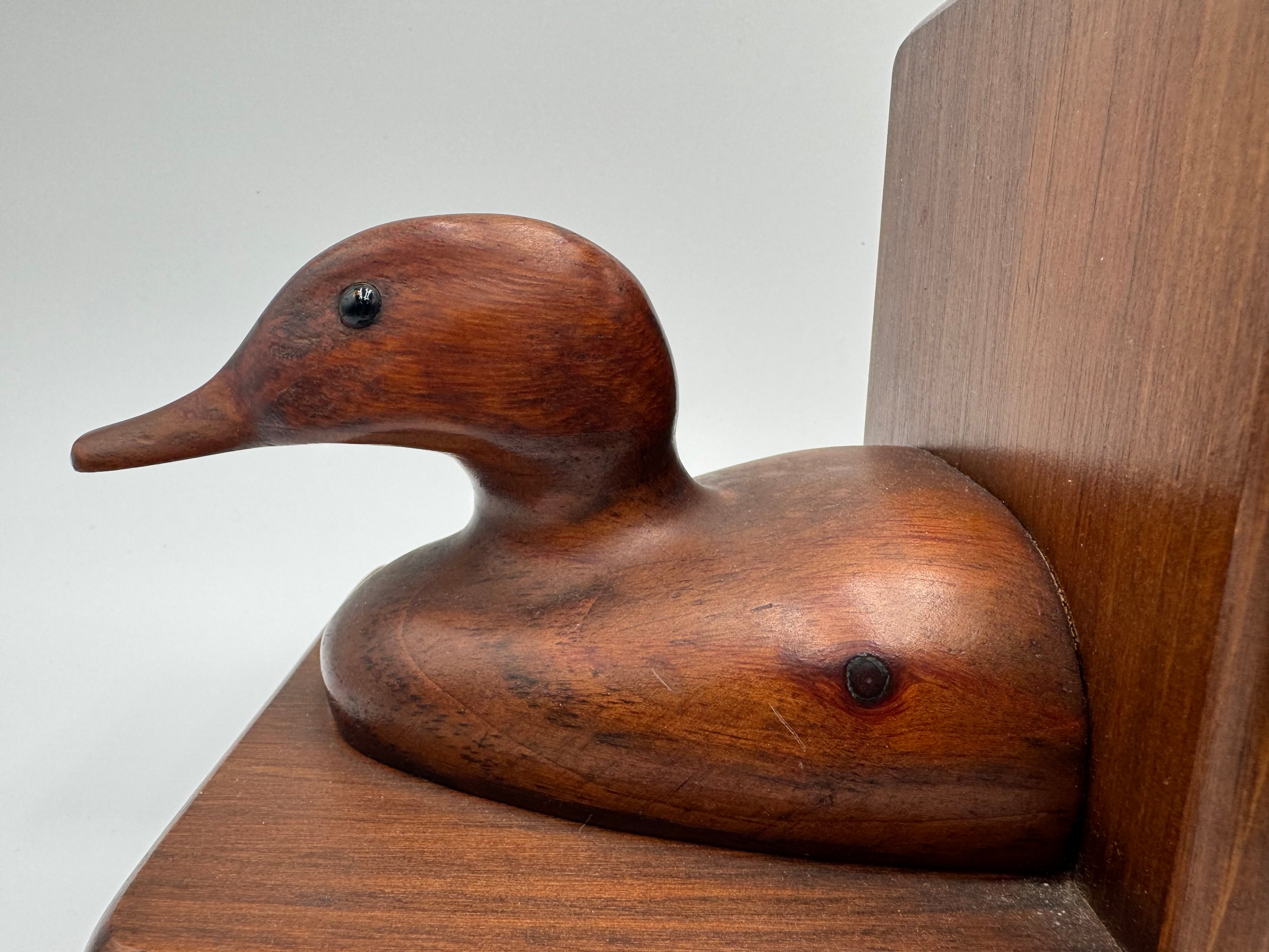 Vintage Hand-Carved Wooden Duck Bookends – Mid Century Style Pair