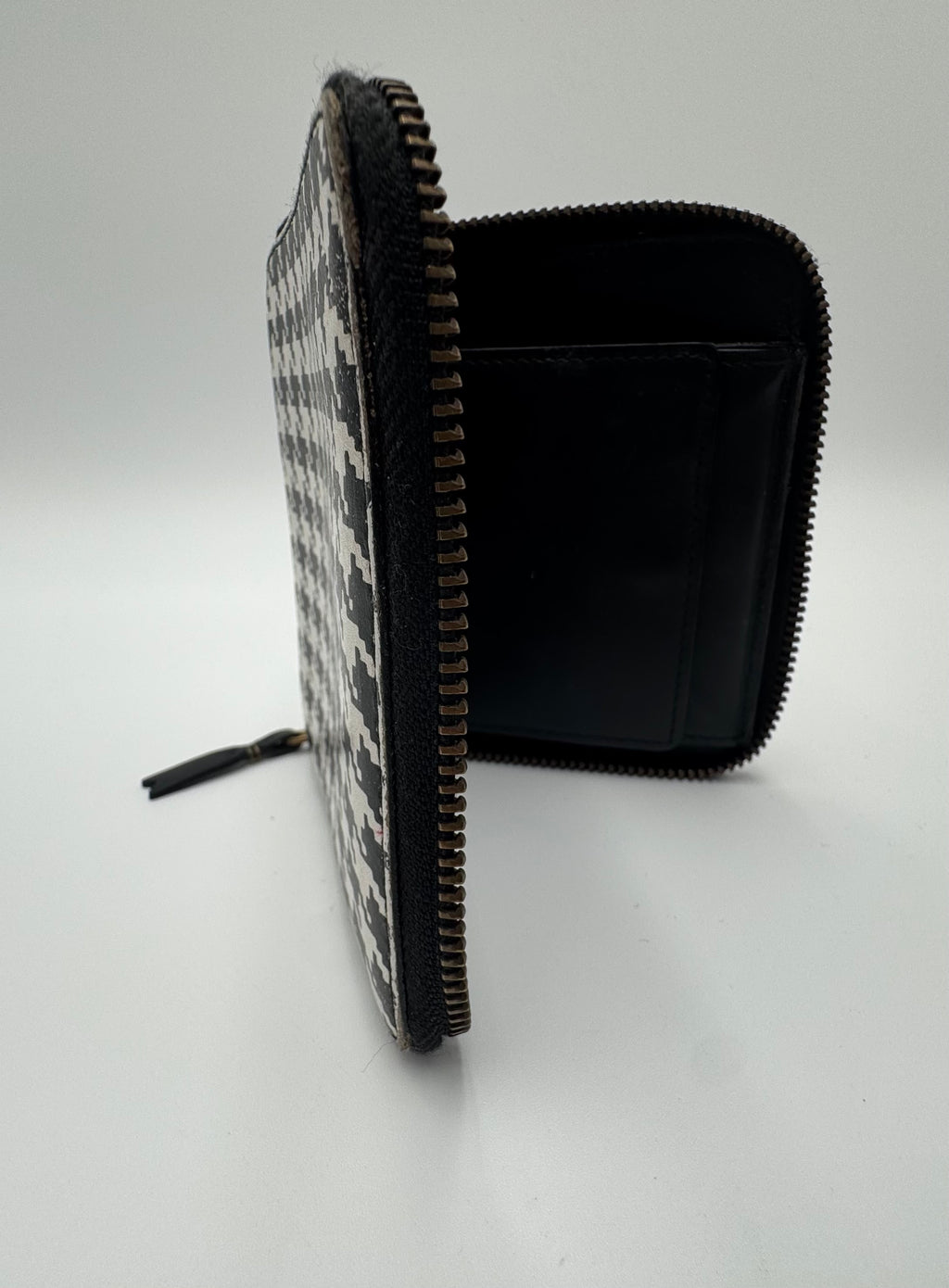 COMME des GARÇONS Black & White Houndstooth Zip Wallet