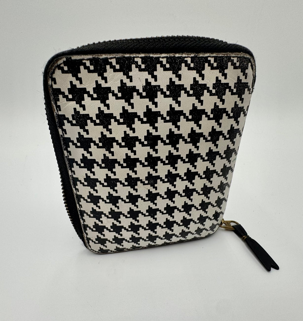 COMME des GARÇONS Black & White Houndstooth Zip Wallet