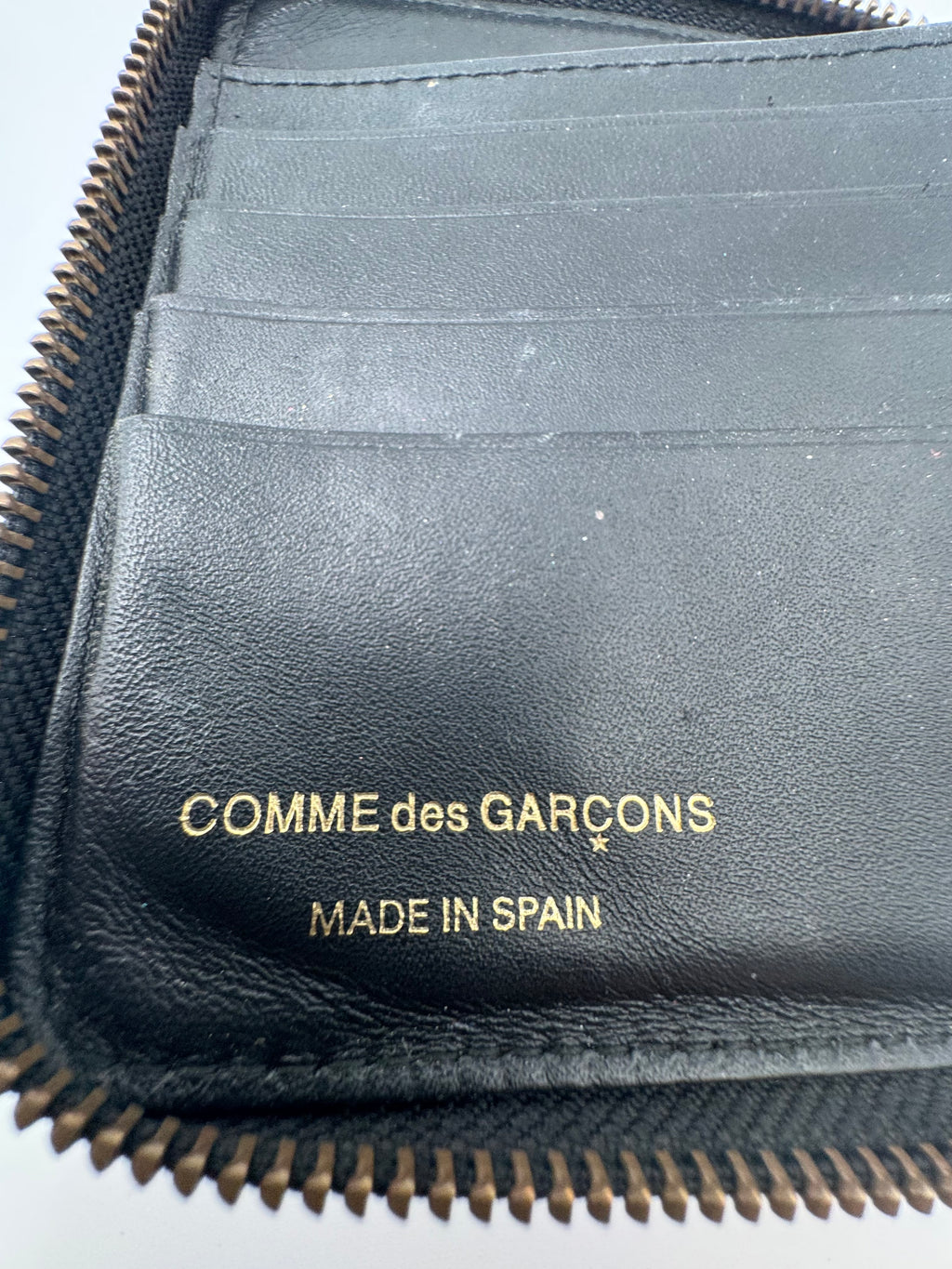 COMME des GARÇONS Black & White Houndstooth Zip Wallet